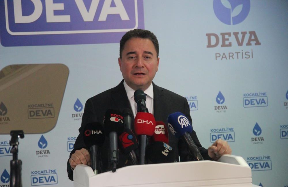 Deva Partisi, büyükşehirlerde ittifak yapmıyor Yerel seçimlerle ilgili konuşan Deva Partisi Genel Başkanı Ali Babacan,