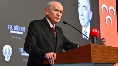 AK Parti İzmir İl Başkanı Bilal Saygılı, MHP Lideri Devlet