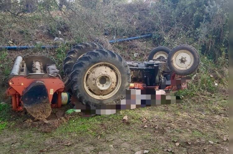 Çanakkale’nin Lapseki ilçesinde kullandığı traktörün devrilmesi sonucu altında kalan Ali