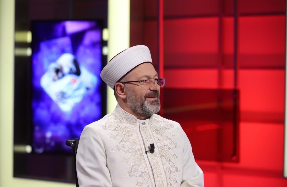 Diyanet İşleri Başkanı Erbaş’tan hac kontenjanının artacağı müjdesi Diyanet İşleri Başkanı Prof. Dr. Ali Erbaş, 2024 hac dönemine