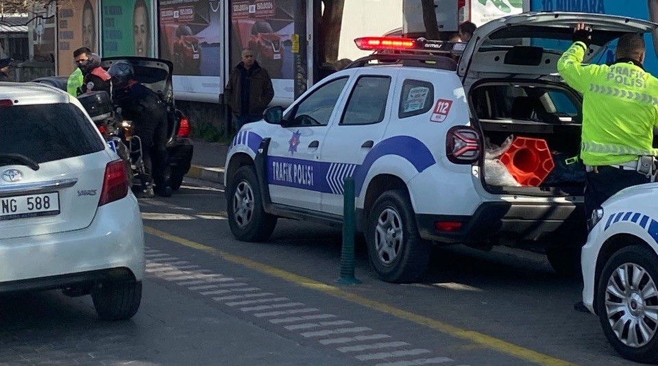 Dur ihtarına uymayan sürücü 280 promil alkollü çıktı Bandırma’da trafikte ters yönde seyir halinde olan otomobil sürücüsü dur