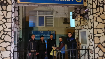 Dursunbey Belediyesi, yılı görevi başında karşılayan kamu personellerine yeni yıl