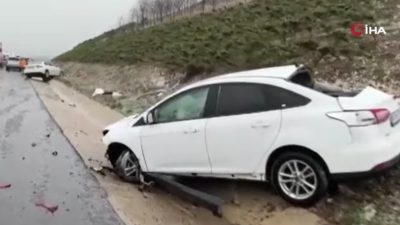 İzmir-İstanbul Otoyolu’nun Balıkesir bölümünde zincirleme trafik kazası meydana geldi. Kazada