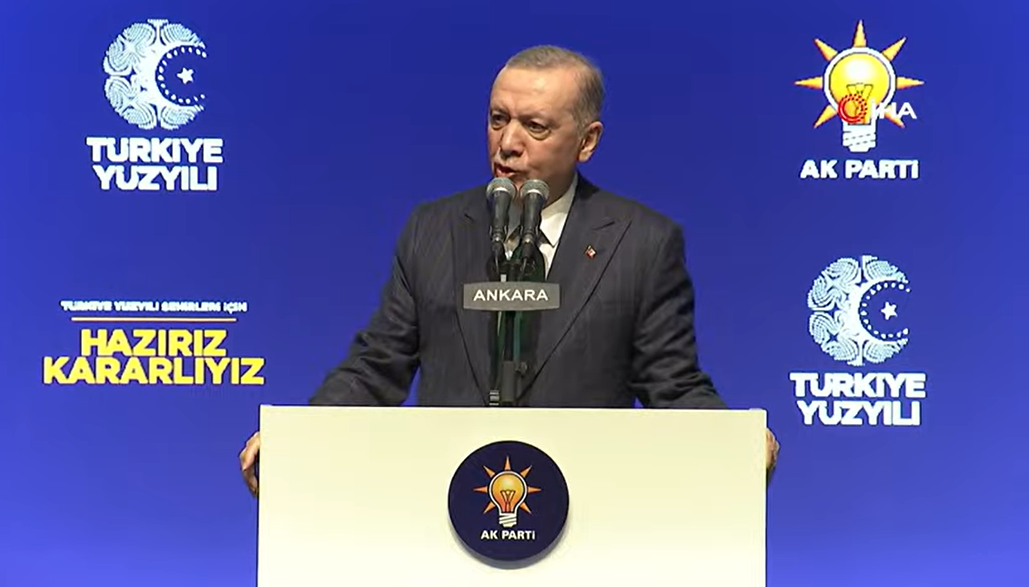 Cumhurbaşkanı Erdoğan, 17 büyükşehir, 31 il belediye başkan adayını tanıttı Cumhurbaşkanı Erdoğan, 31 Mart yerel seçimlerinde aday olacak 17’si büyükşehir