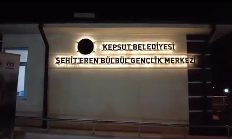 Kepsutlu öğrenciler toprakla örülü vefa öyküsünü gerçekleştirmek için Trabzon’a düzenledikleri