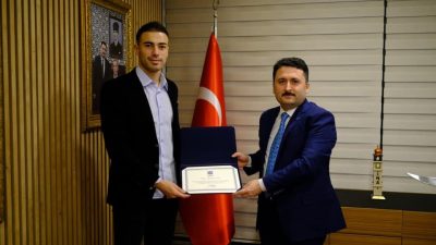 Altıeylül Belediyesi Gazi Mustafa Kemal Atatürk Yaşam Kompleksi’nde yüzme antrenörü