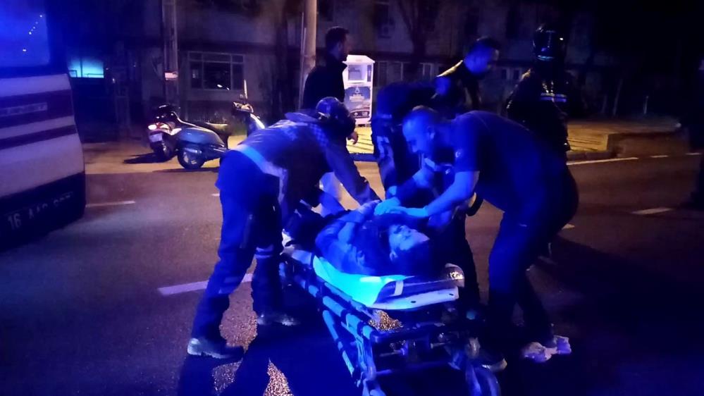 Bursa’nın İnegöl ilçesinde otomobiliyle yayaya çarpıp yaralayan kadın sürücü gözyaşlarına