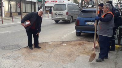 BASKİ KAZIYOR DERDİ BANDIRMA BELEDİYESİNE KALIYOR Atatürk Caddesi’nde BASKİ’nin kazıp