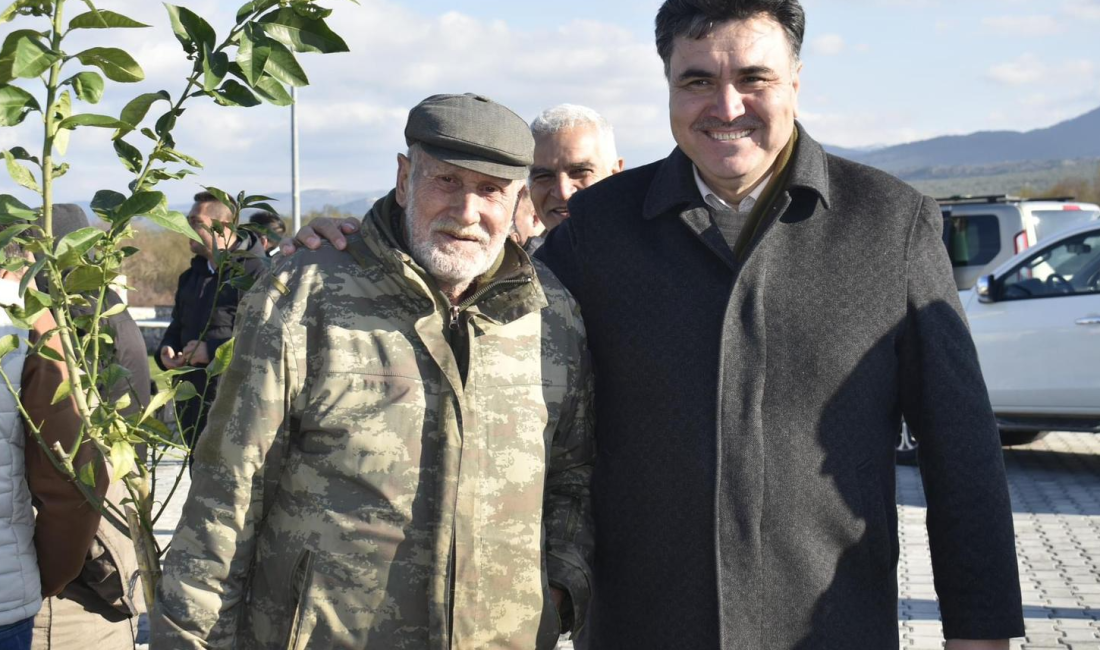 Havran’da çiftçilere destek Havran’da gerçekleştirilen Hayvancılığı ve Meyveciliğin Desteklenmesi Projesi ile birlikte bir