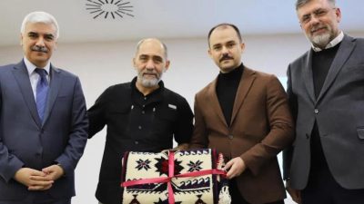 Kepsut Belediyesi düzenlediği etkinlikle gençlere farkındalık yarattı. Gençler etkinliğe konuk