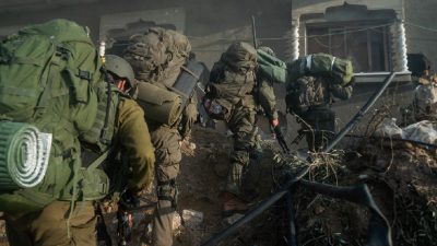 İsrail ordusu, Gazze Şeridi’nde kara operasyonunda “yanlışlıkla” öldürülen asker sayısının 29’a yükseldiğini