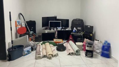 Avşa Adası’nda 3 yazlık eve giren hırsızlar, JASAT’ın operasyonuyla yakalandı.Avşa