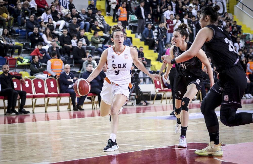 Basketbol ING Kadınlar Türkiye Kupası yarı final maçında ÇBK Mersin