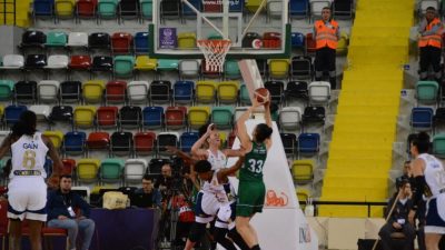 Basketbol ING Kadınlar Türkiye Kupası yarı final maçında Fenerbahçe Alagöz