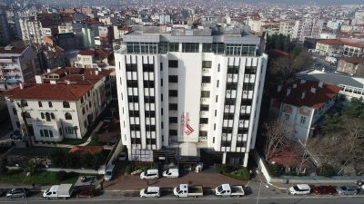 Yaklaşık 40 yıldır Balıkesir Belediyesi, Karesi Belediyesi ve Altıeylül İlçe