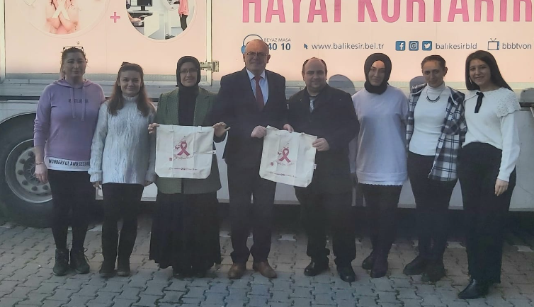 Kaymakam Köken, Balıkesir’in ilçelerini gezerek belli aralıklarla hizmet veren Mobil