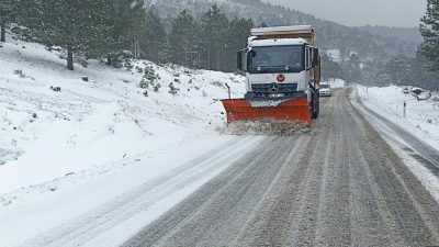 Edremit ve Havran’da; Kazdağları Hanlar mevkiinde gece saatlerinde başlayan yoğun