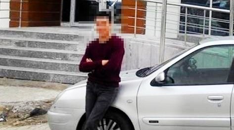 Kolay emeklilik vaadiyle para toplayan SGK uzmanı tutuklandı Denizli’nin Buldan ilçesinde, EYT işlemlerinde kolaylık sağlama vaadiyle mağdurlardan para