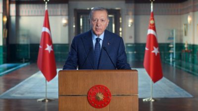 &nbsp;Cumhurbaşkanı Recep Tayyip Erdoğan, “Ortak gururumuzun zirveye yükseldiği zamanlardan birini