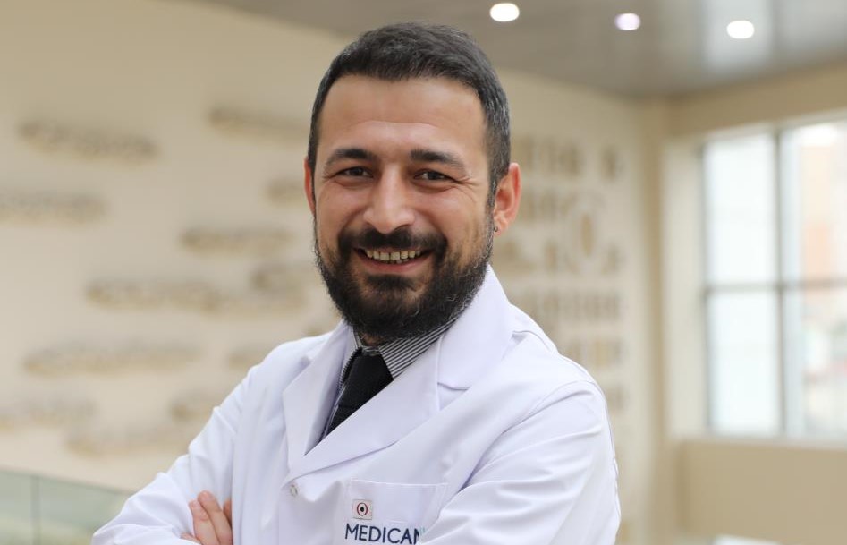 “Ofis çalışanları kısa molalarda bile egzersiz yapmalı” Günün büyük bölümünü masa başında çalışarak geçirenler, kas ve iskelet