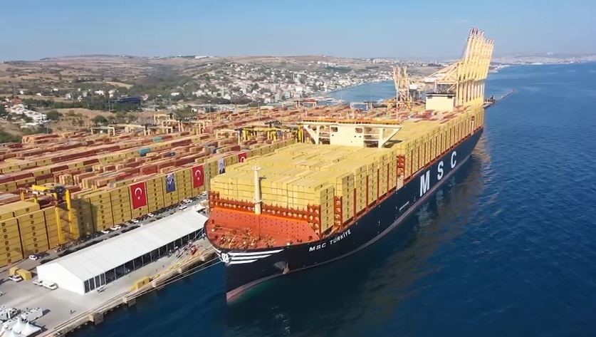 Türkiye 2023 yılında toplam 256 milyar dolar ihracat gerçekleştirdi. En