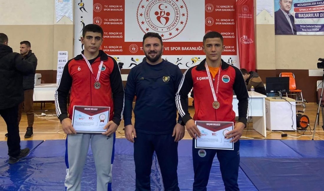 Savaştepe’ye şampiyonlukla döndüler Savaştepe Belediye Güreş Kulübü sporcuları Zonguldak’ta düzenlenen şampiyonadan bir altın