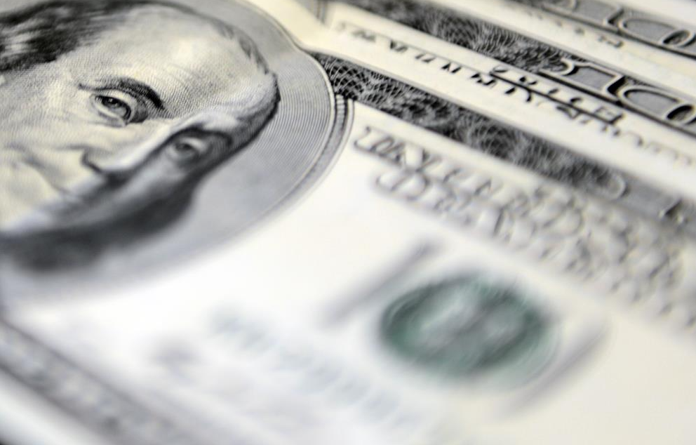 Dolar 30,1130 liradan, euro ise 33,0590 liradan güne başladı. İstanbul