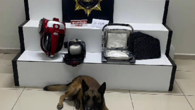 Edremit’te polis ekiplerince 2 şahsa yönelik gerçekleştirilen operasyonda tost makinesi