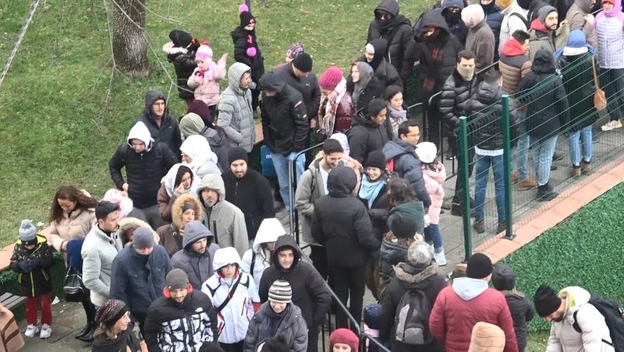Kış turizminin gözde merkezlerinden Uludağ’a pazar günü ulaşmak imkansız hale