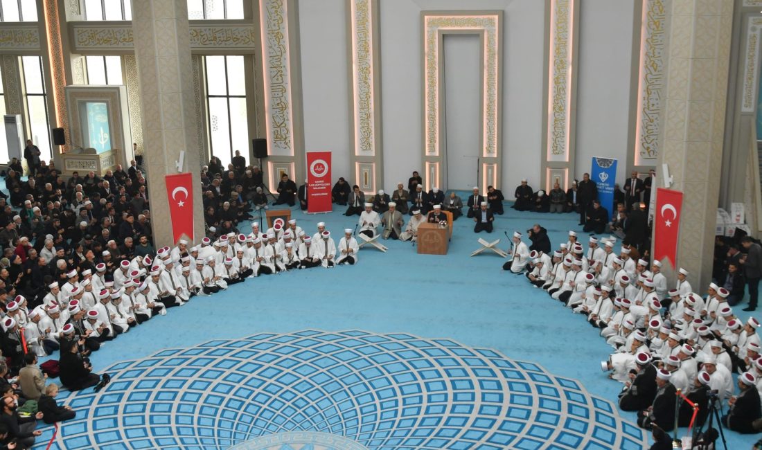 Yücel Yılmaz, genç hafızların coşkusuna ortak oldu Balıkesir Büyükşehir Belediye Başkanı Yücel Yılmaz, Karesi İlçe Müftülüğü’ne bağlı
