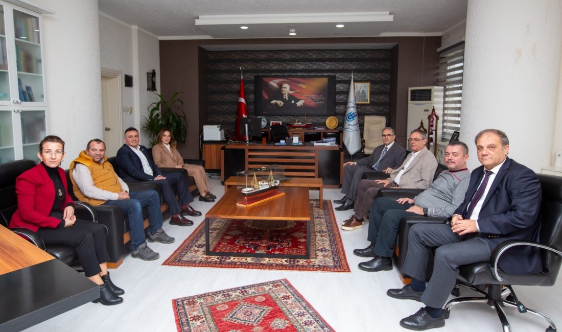 Bandırma Ticaret Odası ve Bandırma Ticaret Borsası yönetim kurulu üyeleri,