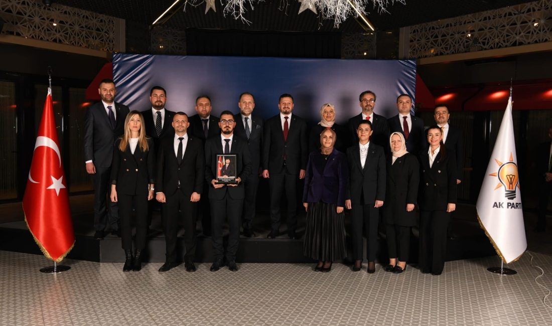 AK Parti Balıkesir Yönetimi belli oldu AK Parti Balıkesir İl Başkanlığı’nın yönetim kurulu üyeleri belli oldu.