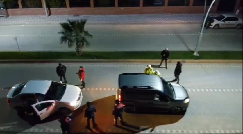 Balıkesir’in Edremit ilçesinde yapılan asayiş ve trafik uygulamasında, çeşitli suçlardan