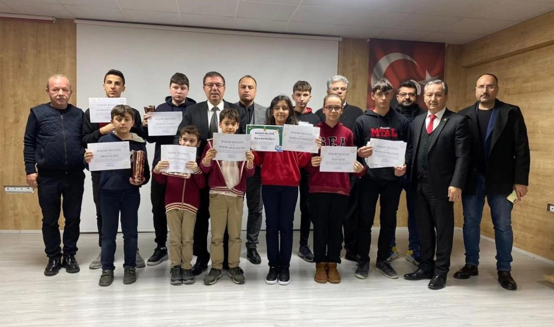 Susurluk’ta “Adalet ve İnsan Hakları” yarışması Susurluk’ta “Adalet ve İnsan Hakları” temalı resim, şiir ve kompozisyon