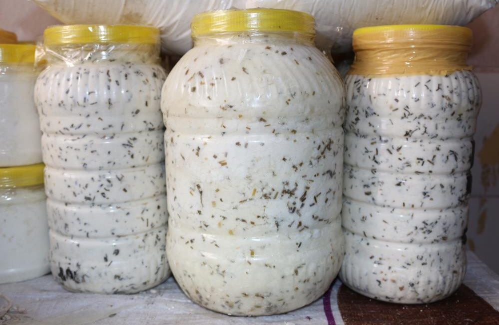 Siirt’te kilogramı 250 TL’den satılan peynir, zamlardan etkilenmedi.Peynirin temel gıda