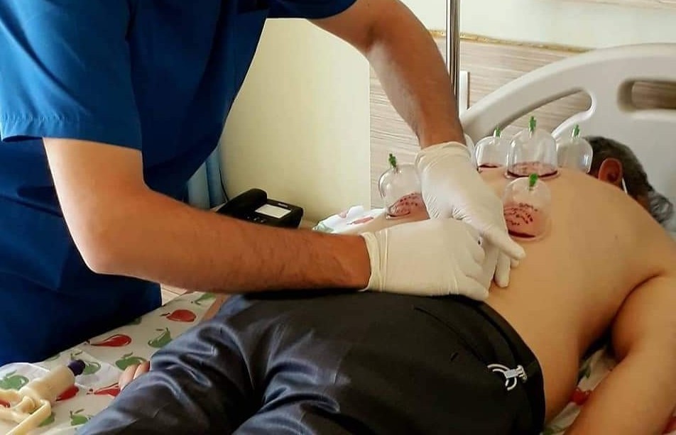 Uzmanlardan “hacamat” uyarısı Son yıllarda mezoterapi, ozon ve halk arasında hacamat olarak bilinen