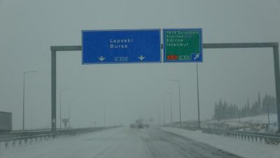Çanakkale’de dün öğleden sonra başlayan ve devam eden kar yağışı