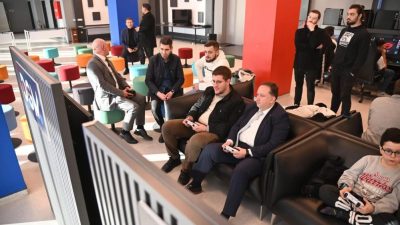  7’den 70’e toplumun tüm kesimleriyle bir araya gelen Karesi Belediye