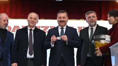 Kepsut Damızlık Üretim Tesisinde üretilen 81 damızlık koç, Kepsut’ta üreticilere