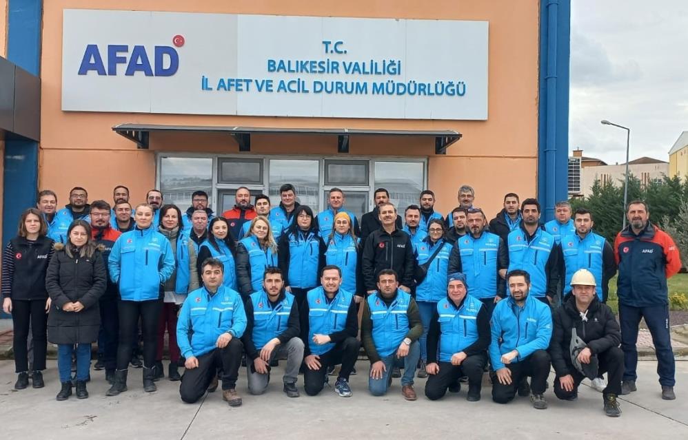 Balıkesir Üniversitesinde faaliyet gösteren BAÜNDAK, Hafif Arama ve Kurtarma Eğitimini