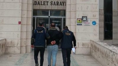  Balıkesir’in Edremit ilçesinde, hakkında kesinleşmiş 4 yıl 8 ay hapis