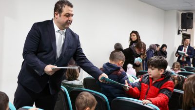 “Hayatı aydınlatıyoruz” sloganı ile yola çıkan ve sosyal sorumluluk anlayışıyla