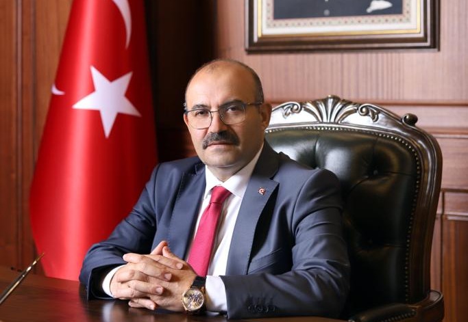 Vali Ustaoğlu, gazeteciliğin önemini vurguladı Balıkesir Valisi İsmail Ustaoğlu, Balıkesir basınının 10 Ocak Çalışan Gazetecileri
