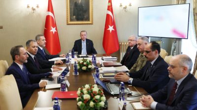 Cumhurbaşkanı Recep Tayyip Erdoğan başkanlığında İstanbul Dolmabahçe Çalışma Ofisinde düzenlenen
