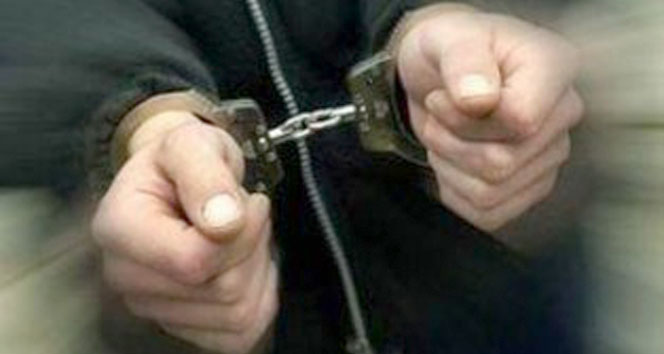 Balıkesir’de 14 kişiye gözaltı Balıkesir’in 5 ilçesinde, kaçakçılık ve organize suç olaylarına yönelik yapılan