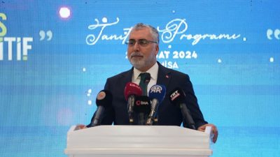 Manisa’da düzenlenen “İş-Pozitif” Kadın İstihdamı Projesi Bölge Toplantısına katılan Çalışma