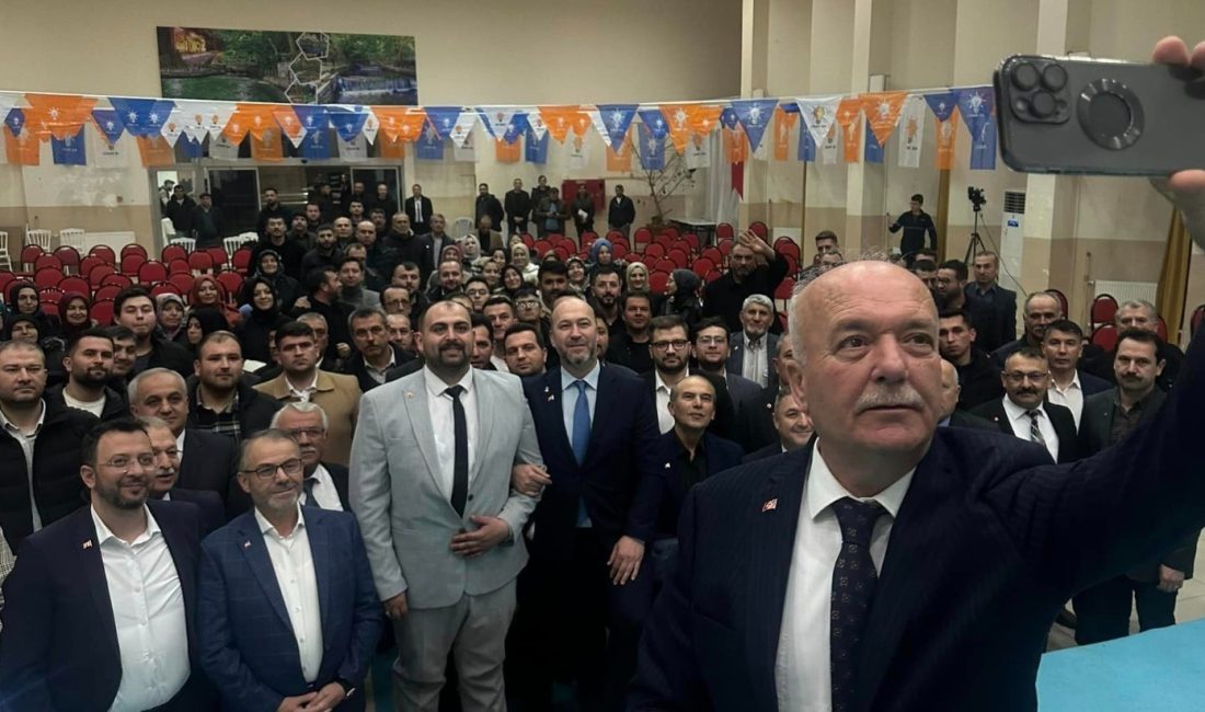 Bahçavan: “31 Mart’ın zaferini müjdeledik” Dursunbey’de Cumhur İttifaki tarafından yerel seçimler öncesinde toplantı düzenlendi.Geçtiğimiz seçimlerde