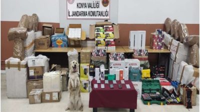 Konya’da jandarma ekiplerin kaçakçılıklara yönelik düzenlediği operasyonda, bir kargo aracında