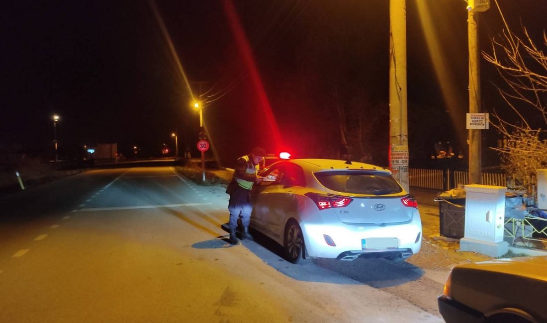 Balıkesir İl Jandarma Komutanlığı tarafından il genelindeki köy yollarında alkol