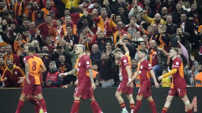 Galatasaray, UEFA Avrupa Ligi Son 16 Play-Off Turu ilk maçında
